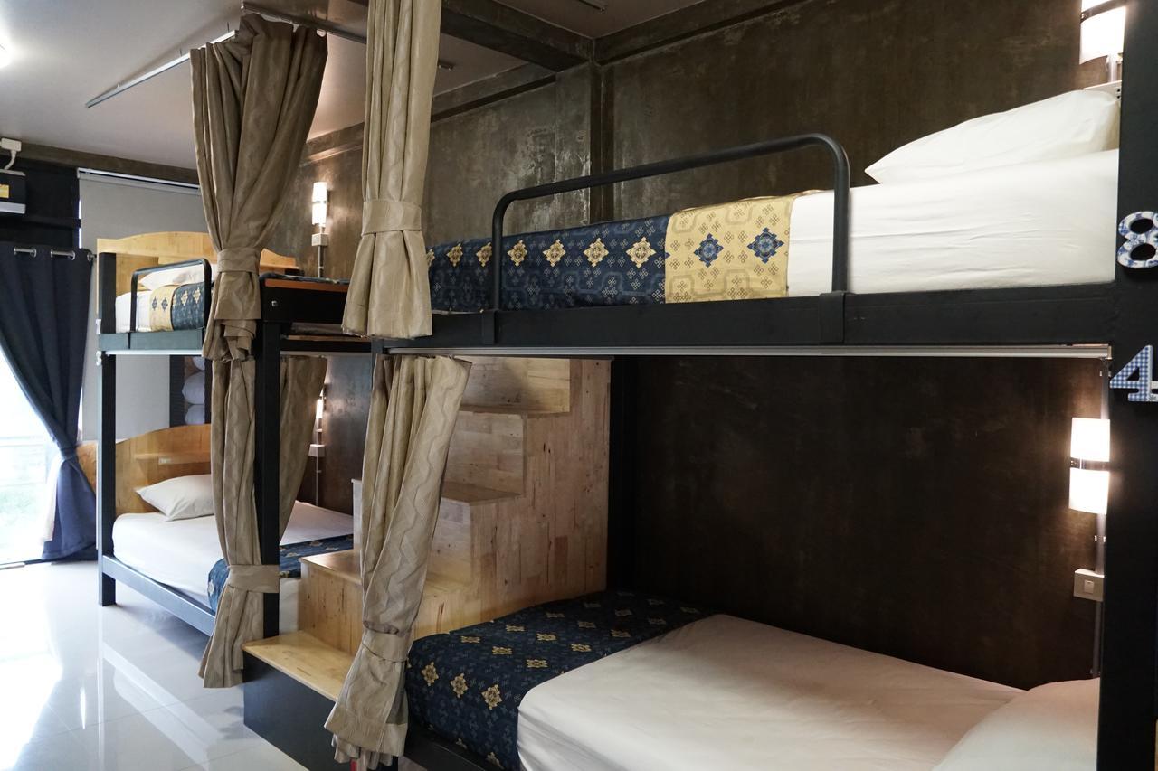 Club76 Bunk Bed. (Adults Only) Otel Chiang Mai Dış mekan fotoğraf